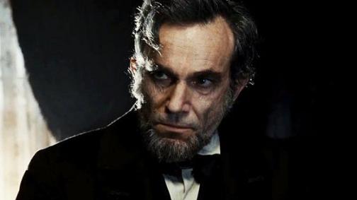 ‘Lincoln’ leads 2013 Oscar race with 12 noms